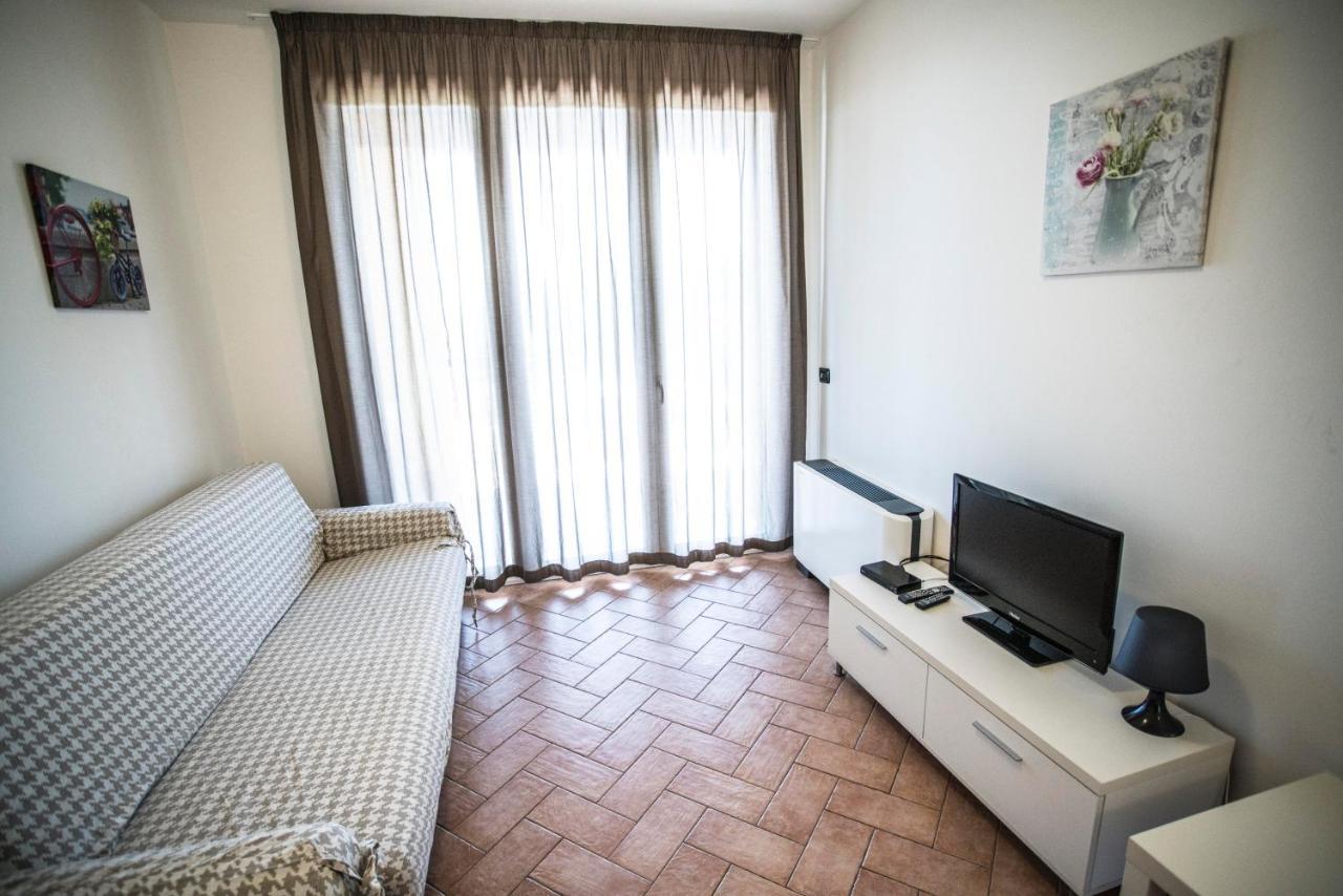 Residence Karina Moniga del Garda Exterior foto